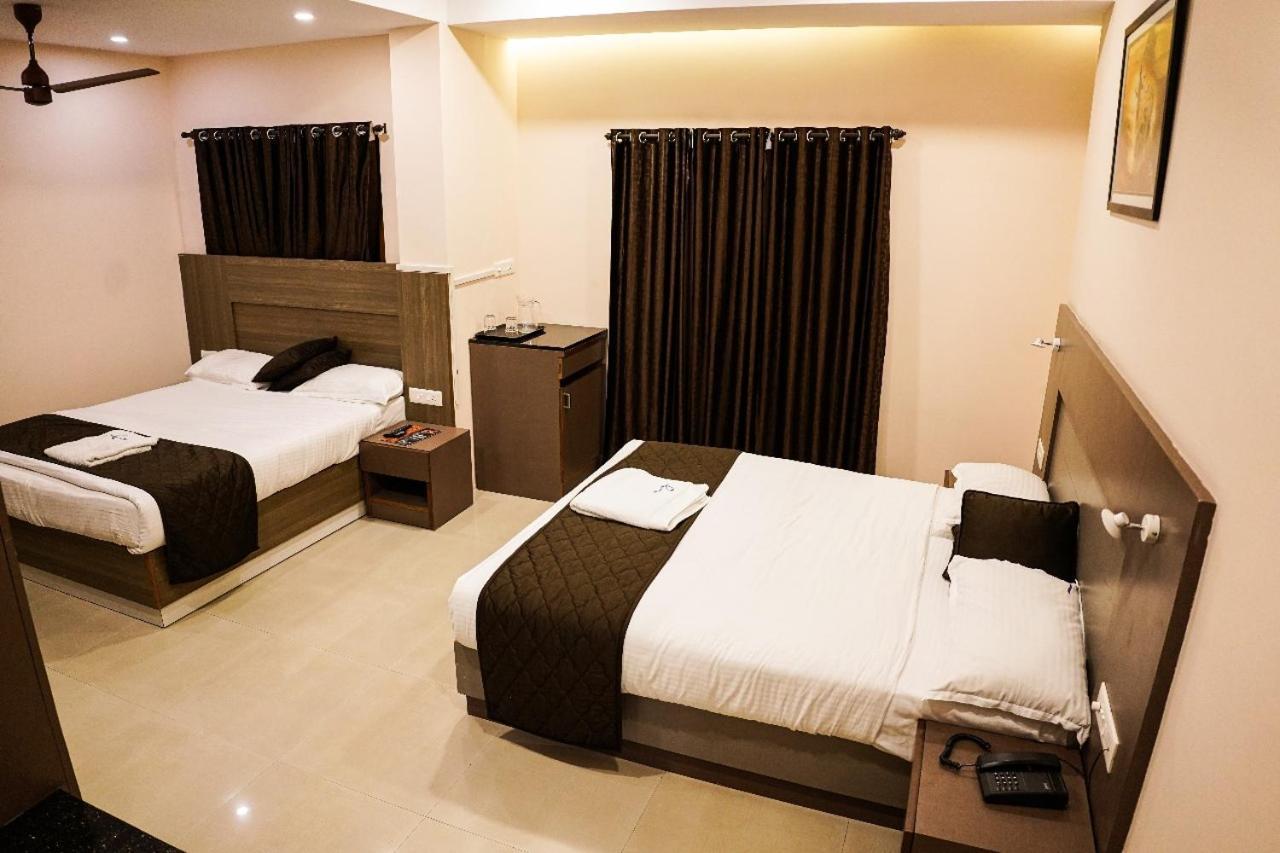 Hotel De L'Amour Port Blair Extérieur photo